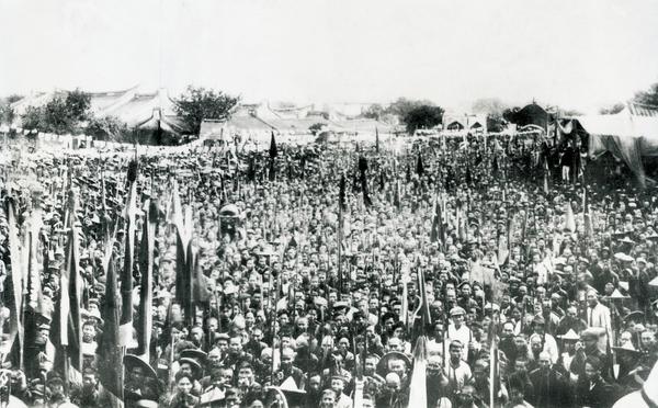 海丰县人民庆祝苏维埃政府成立大会